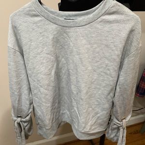 Kim & Cami grey sweater